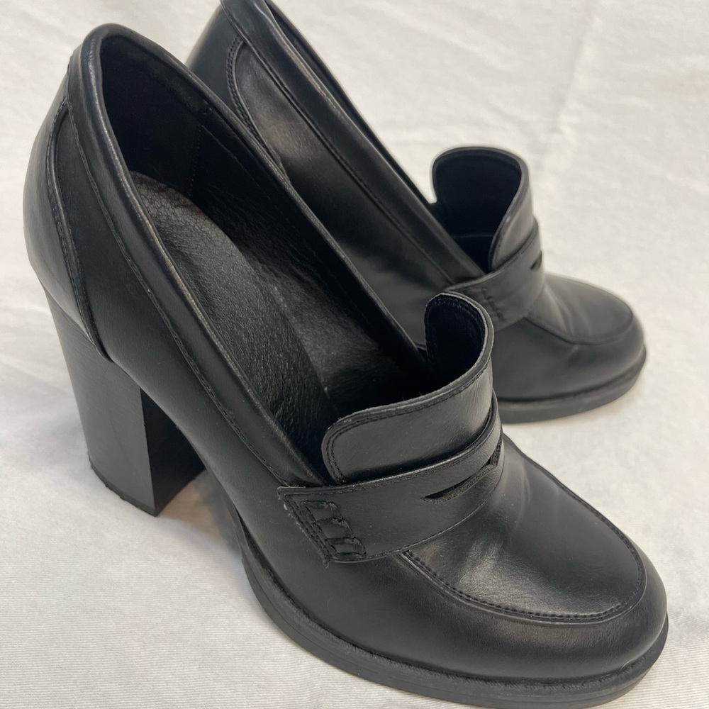 Bongo heeled loafer